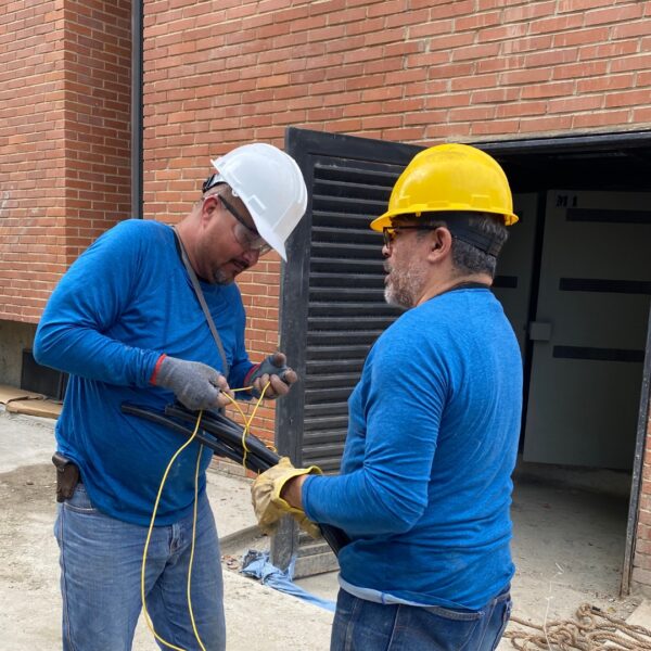 Instalación de los Tableros del Cuarto Eléctrico Principal