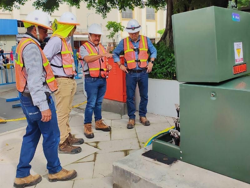 Consultoría en capacitación para desarrollo y mantenimiento de redes subterráneas MT. El Salvador